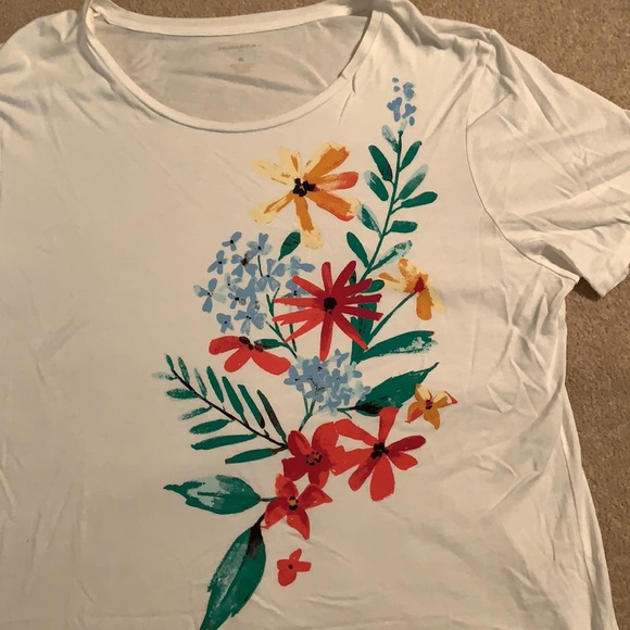 XL Banana Republic floral graphic tee - Picture 2 of 2